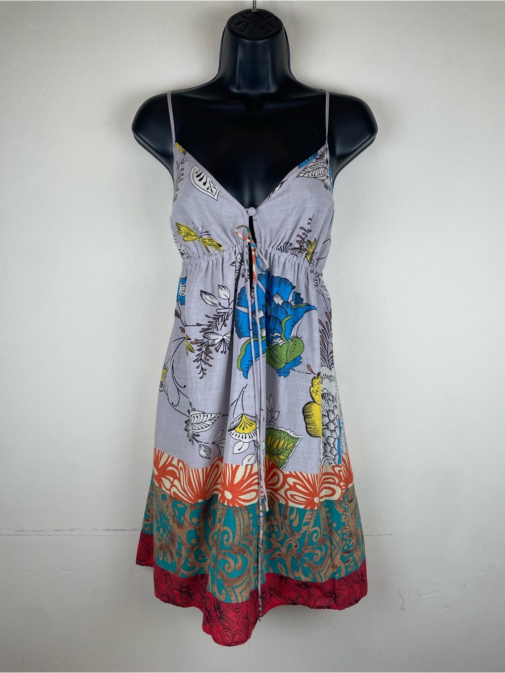 Lucca Floral Tie-Front Dress in Light Gray with Multicolor Border